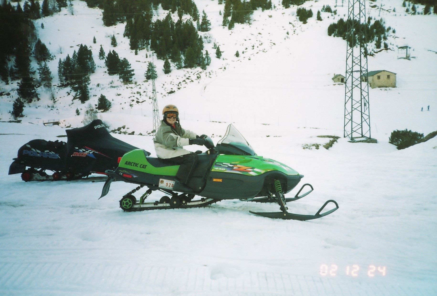 r004-001.jpg